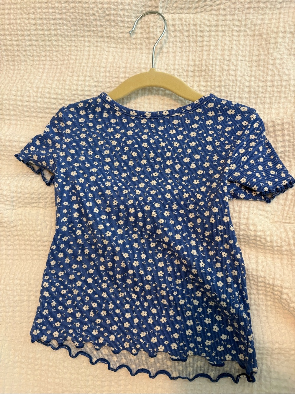 H&M Blue Floral Ribbed Short Sleeve Tee